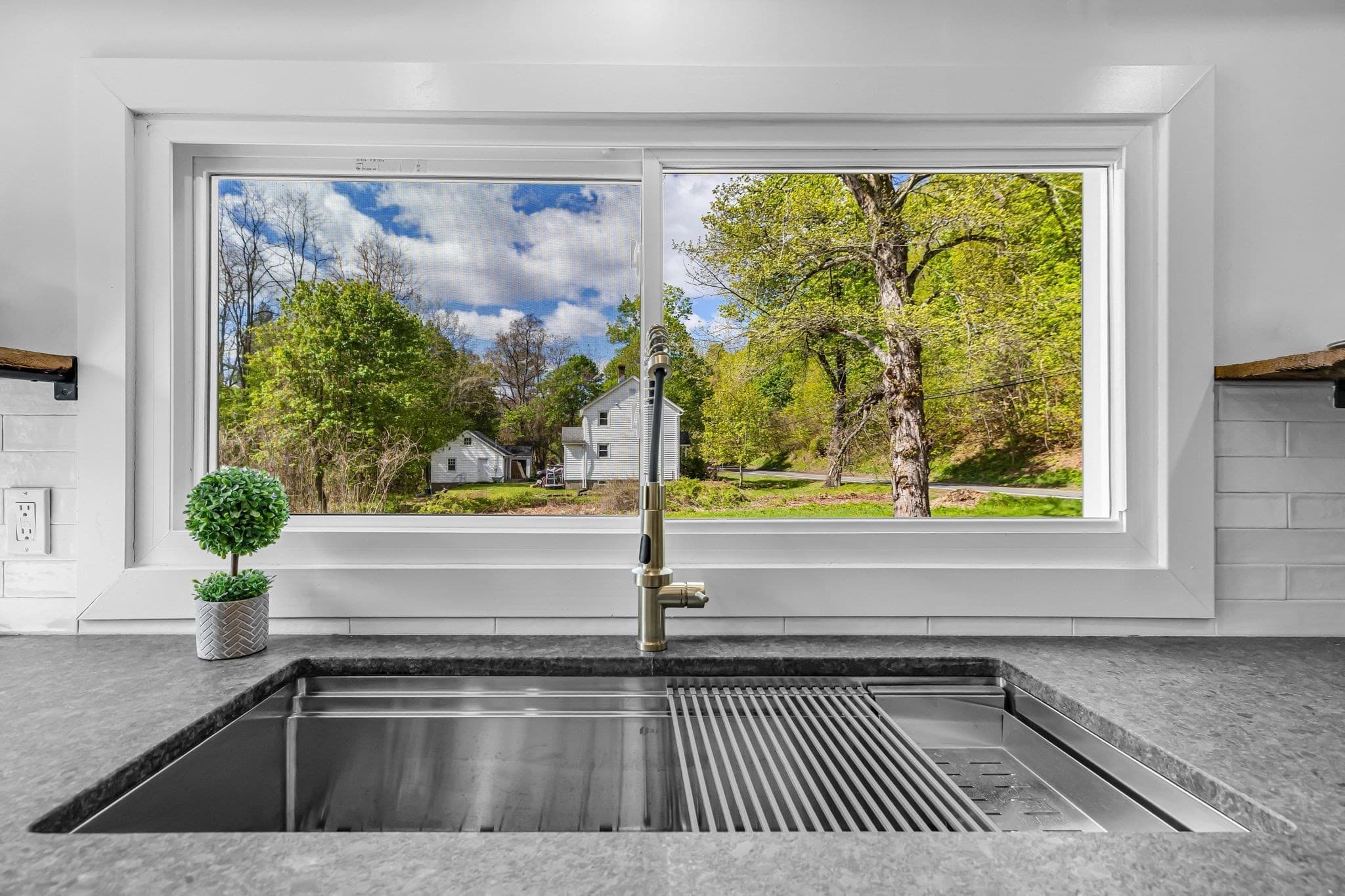 Single Family Residence at 434 College Hwy, Southwick MA 01077, Southwick, photo 14 of 42