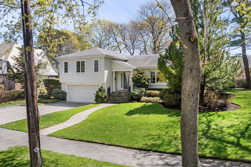 Single Family Residence at 21 Phillips Avenue, Swampscott MA 01907, Swampscott, photo 3 of 39