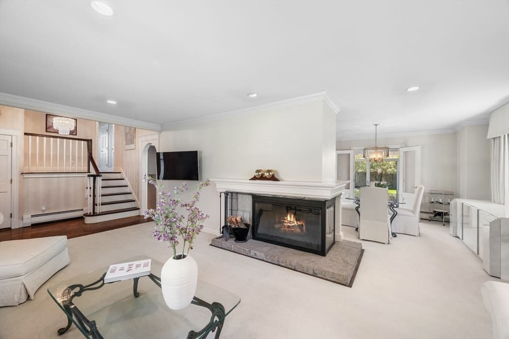Single Family Residence at 21 Phillips Avenue, Swampscott MA 01907, Swampscott, photo 9 of 39