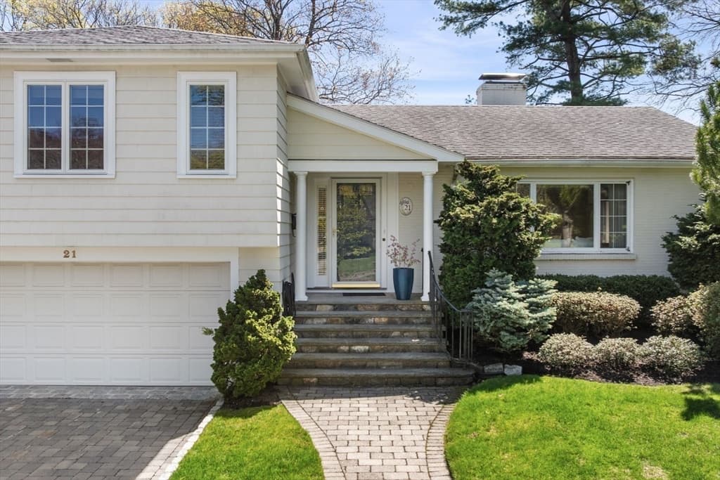 Single Family Residence at 21 Phillips Avenue, Swampscott MA 01907, Swampscott, photo 4 of 39