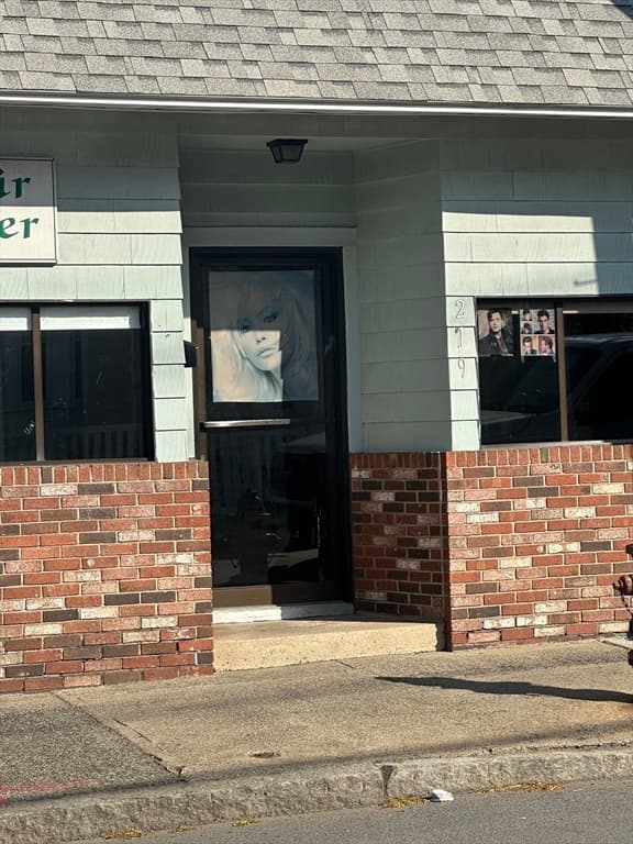 Commercial Sale at 279 Boston Street, Lynn MA 01904, photo 30 of 31