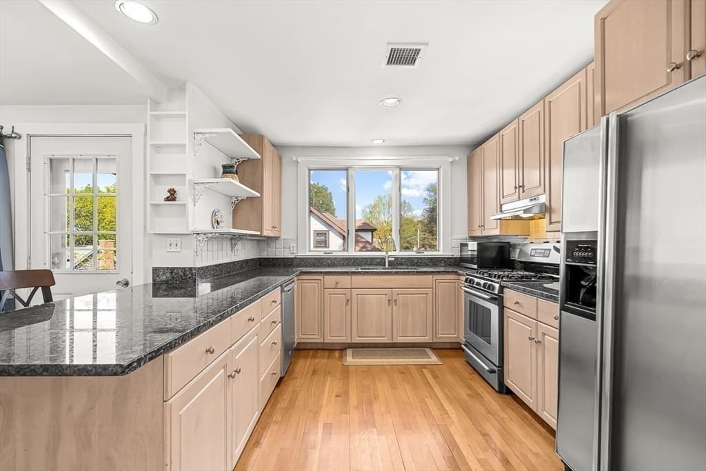 Condominium at 12 Barnes Road # 2, Newton MA 02458, photo 4 of 18