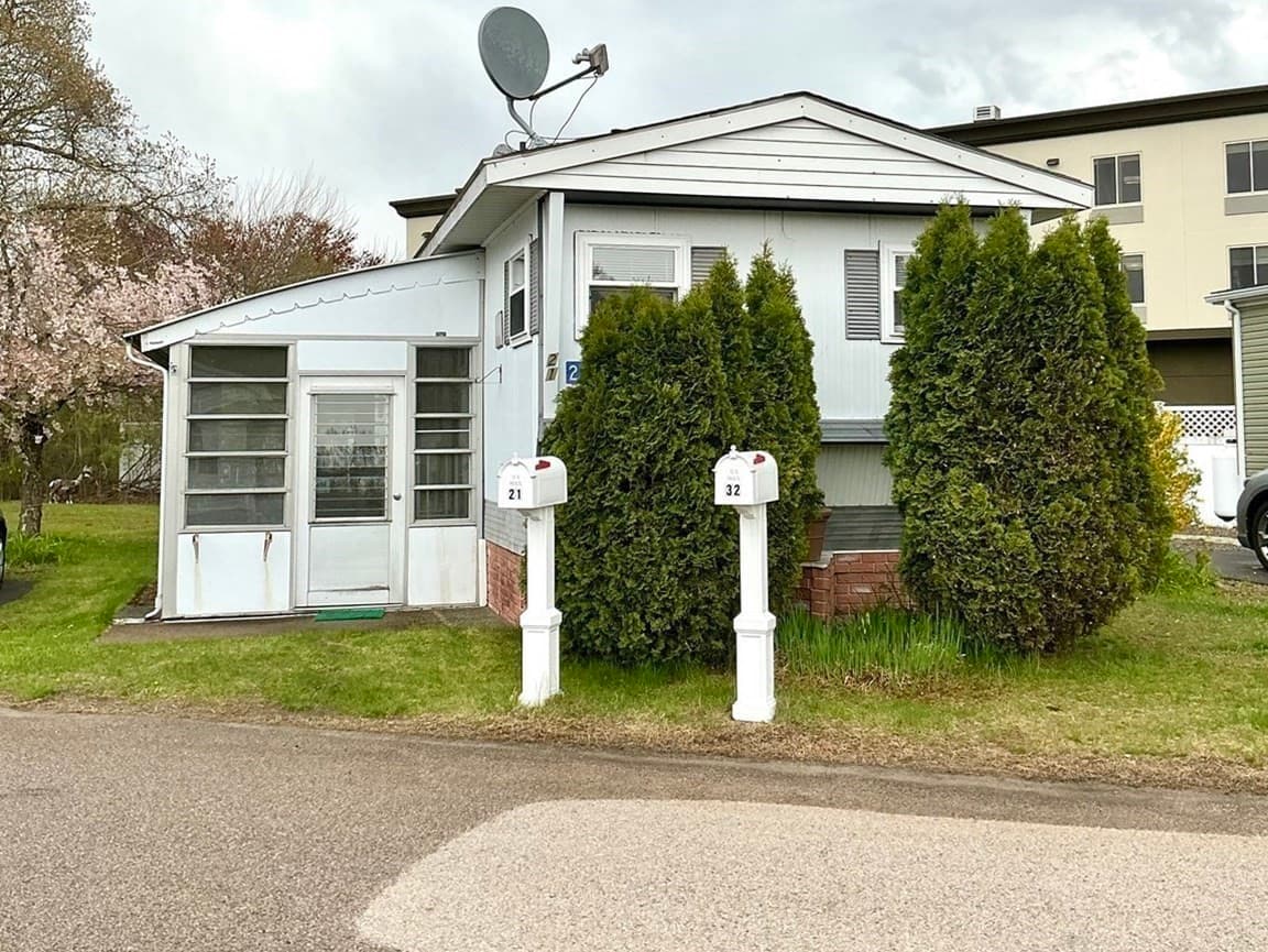 Mobile Home at 160 Washington # 21, Plainville MA 02762, photo 7 of 13