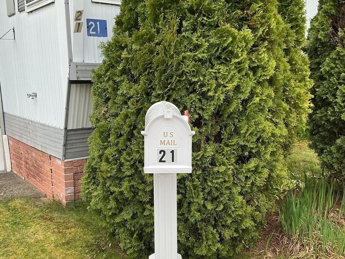 Mobile Home at 160 Washington # 21, Plainville MA 02762, photo 11 of 13