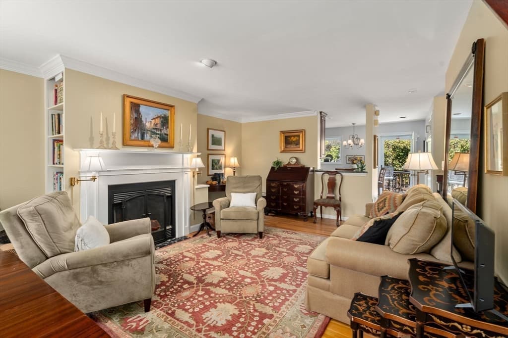 Condominium at 99 Anderer Ln # 8, Boston MA 02132, Boston, photo 7 of 29