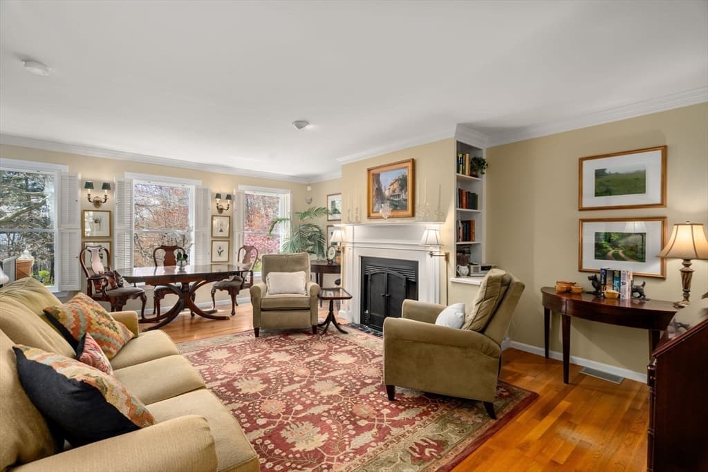 Condominium at 99 Anderer Ln # 8, Boston MA 02132, Boston, photo 3 of 29