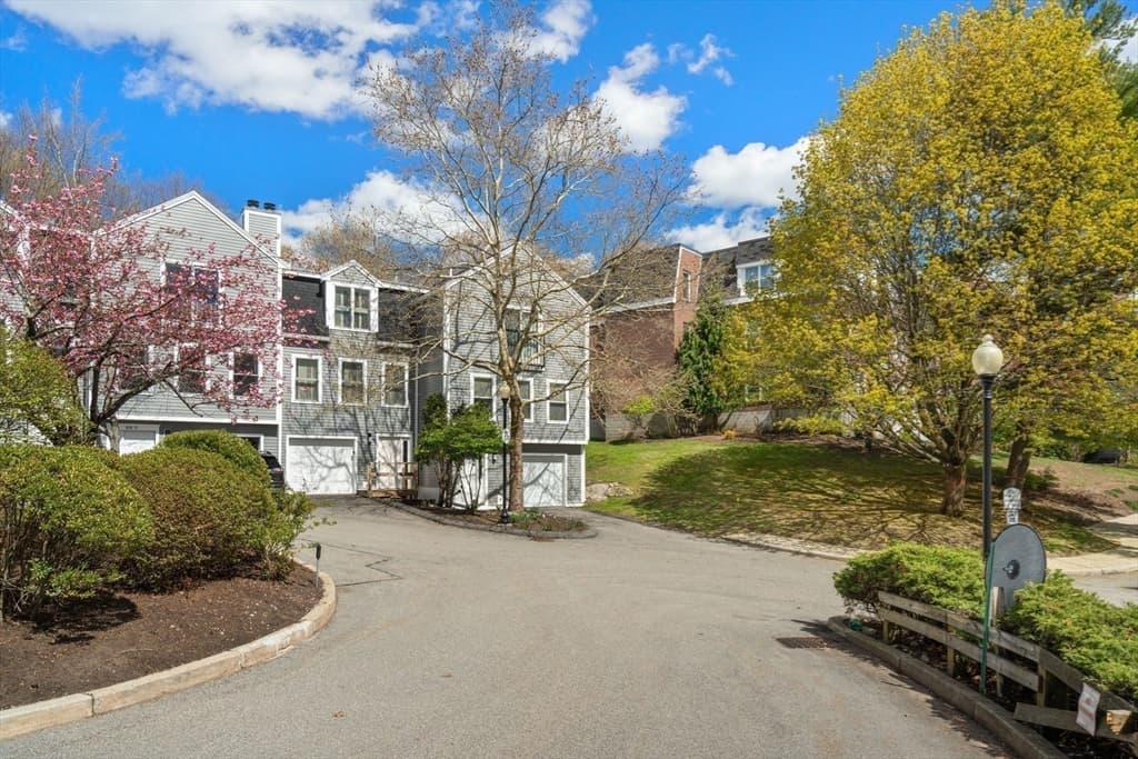 Condominium at 99 Anderer Ln # 8, Boston MA 02132, Boston, photo 28 of 29