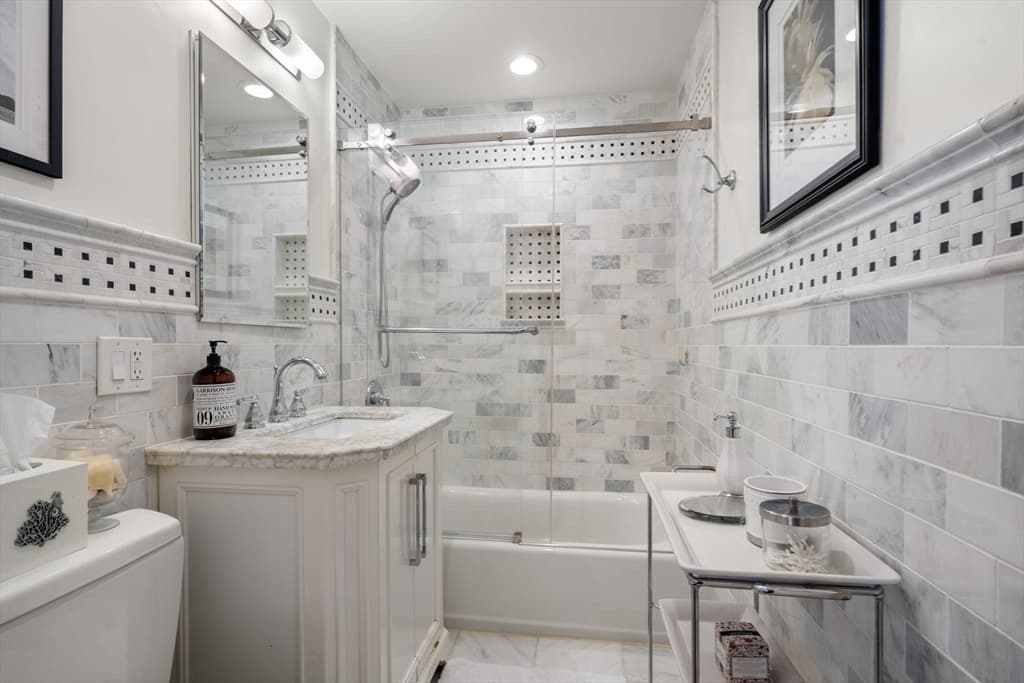 Condominium at 99 Anderer Ln # 8, Boston MA 02132, Boston, photo 20 of 29