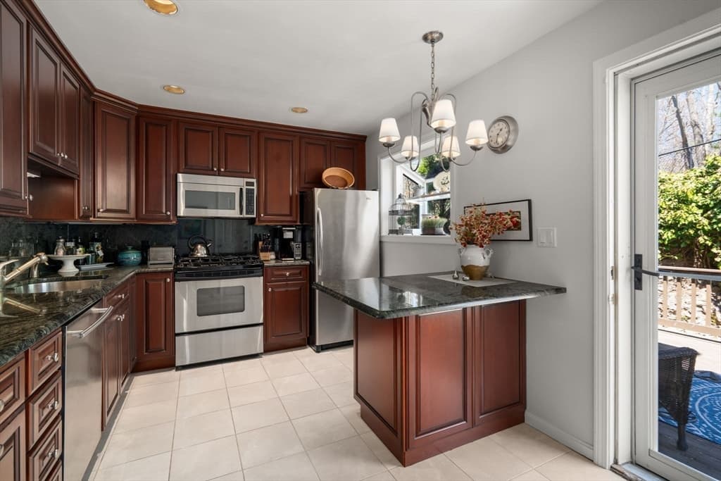 Condominium at 99 Anderer Ln # 8, Boston MA 02132, Boston, photo 9 of 29