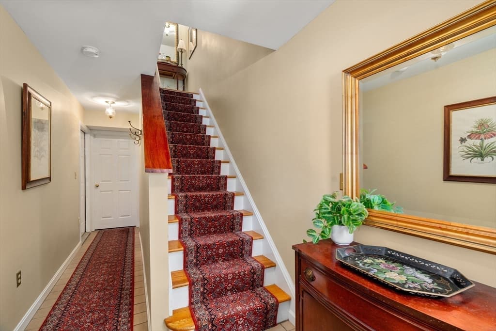 Condominium at 99 Anderer Ln # 8, Boston MA 02132, Boston, photo 24 of 29