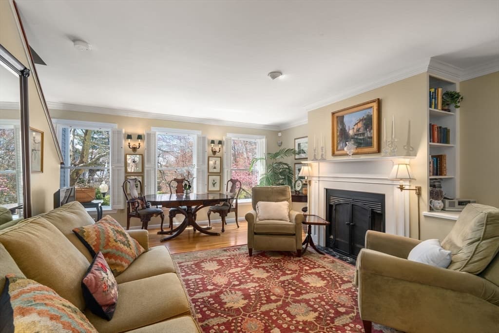 Condominium at 99 Anderer Ln # 8, Boston MA 02132, Boston, photo 4 of 29