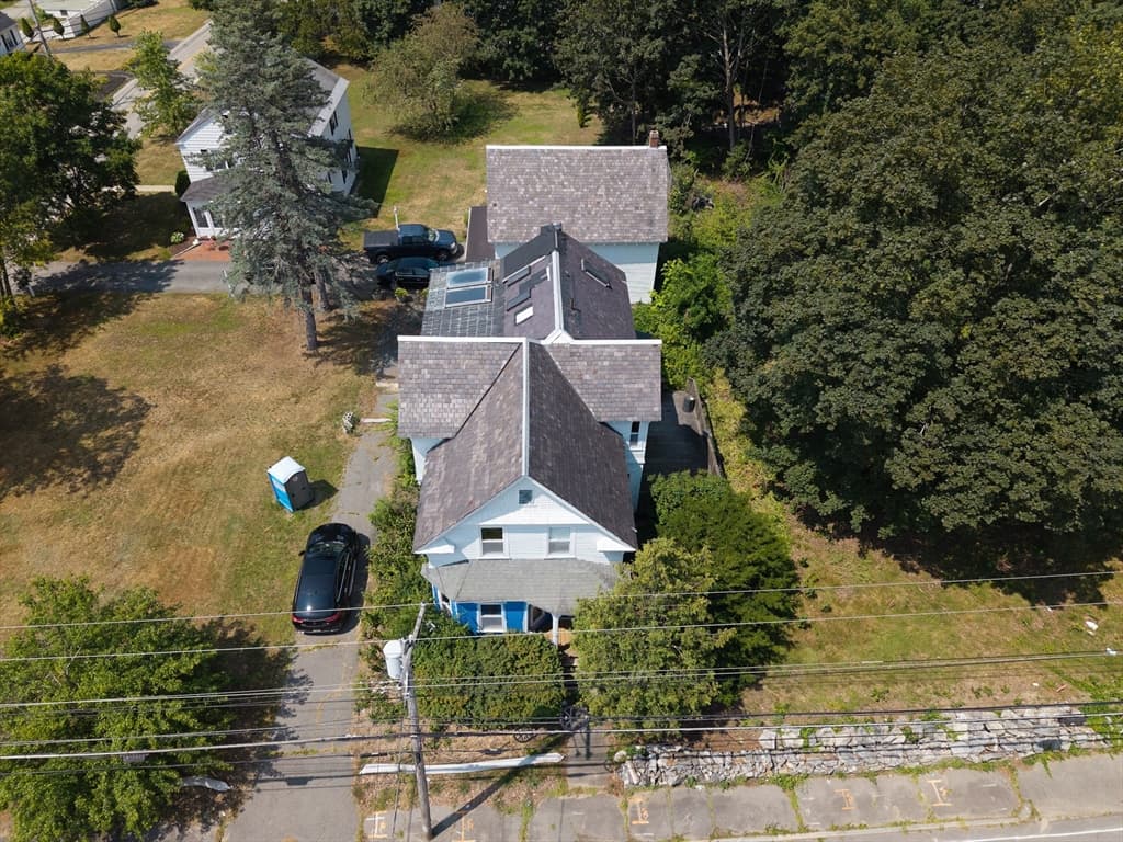 Single Family Residence at 29 Gorham St, Chelmsford MA 01824, photo 7 of 42