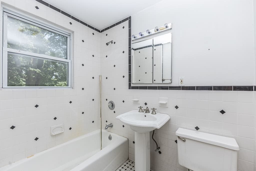 Single Family Residence at 29 Gorham St, Chelmsford MA 01824, photo 35 of 42