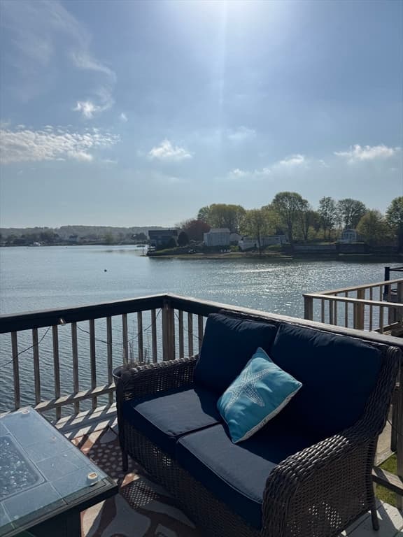 45 Cedar Ave, Portsmouth RI 02871 photo 17