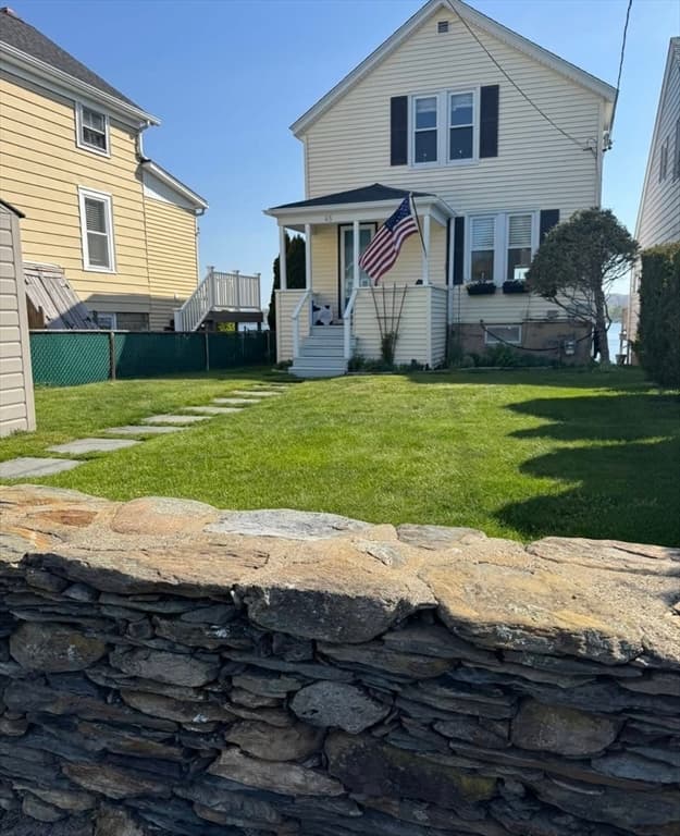 45 Cedar Ave, Portsmouth RI 02871