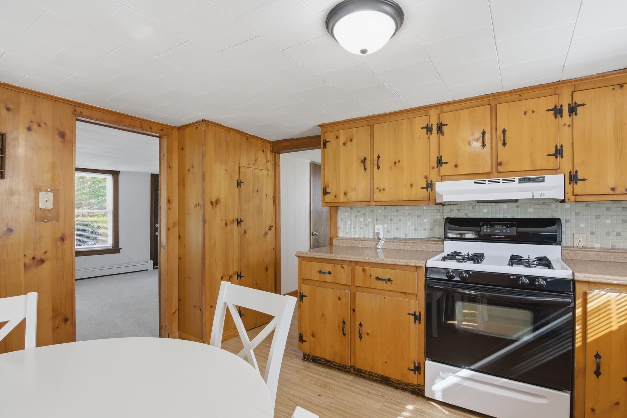 Single Family Residence at 309 Purchase Street, Milford MA 01757, Milford, photo 12 of 39