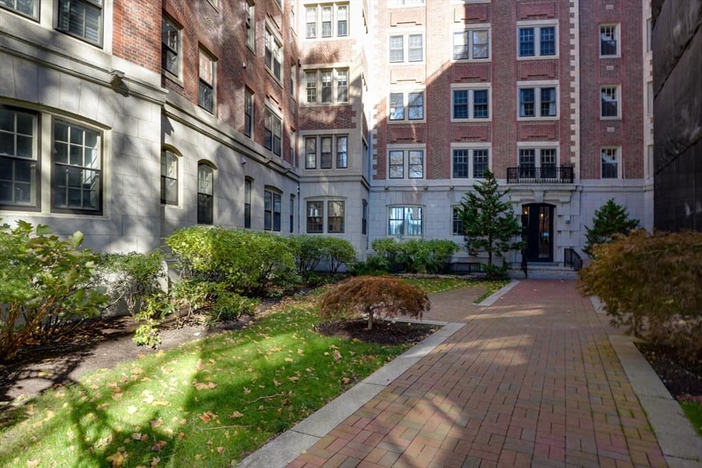 Stock Cooperative at 983 Memorial Drive # 502, Cambridge MA 02138, Cambridge, photo 32 of 33