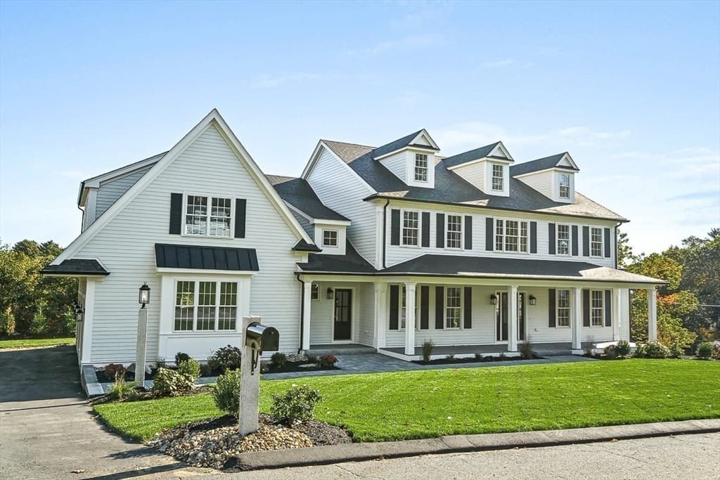 14 Liana Street, Woburn MA 01801