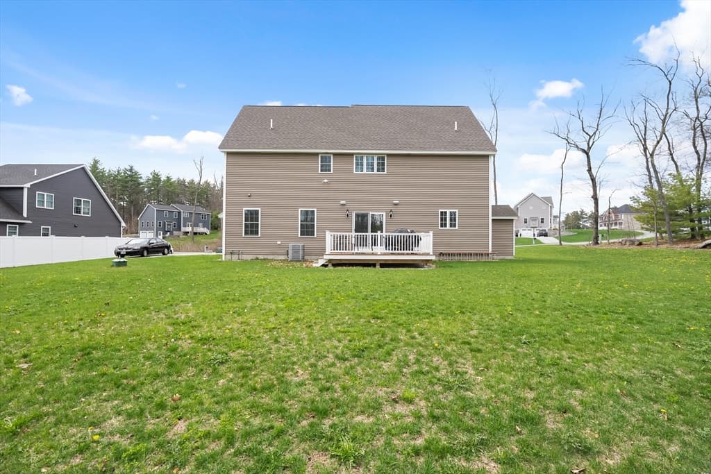 Single Family Residence at 44 Sheffield St, Windham NH 03087, Windham, photo 35 of 38