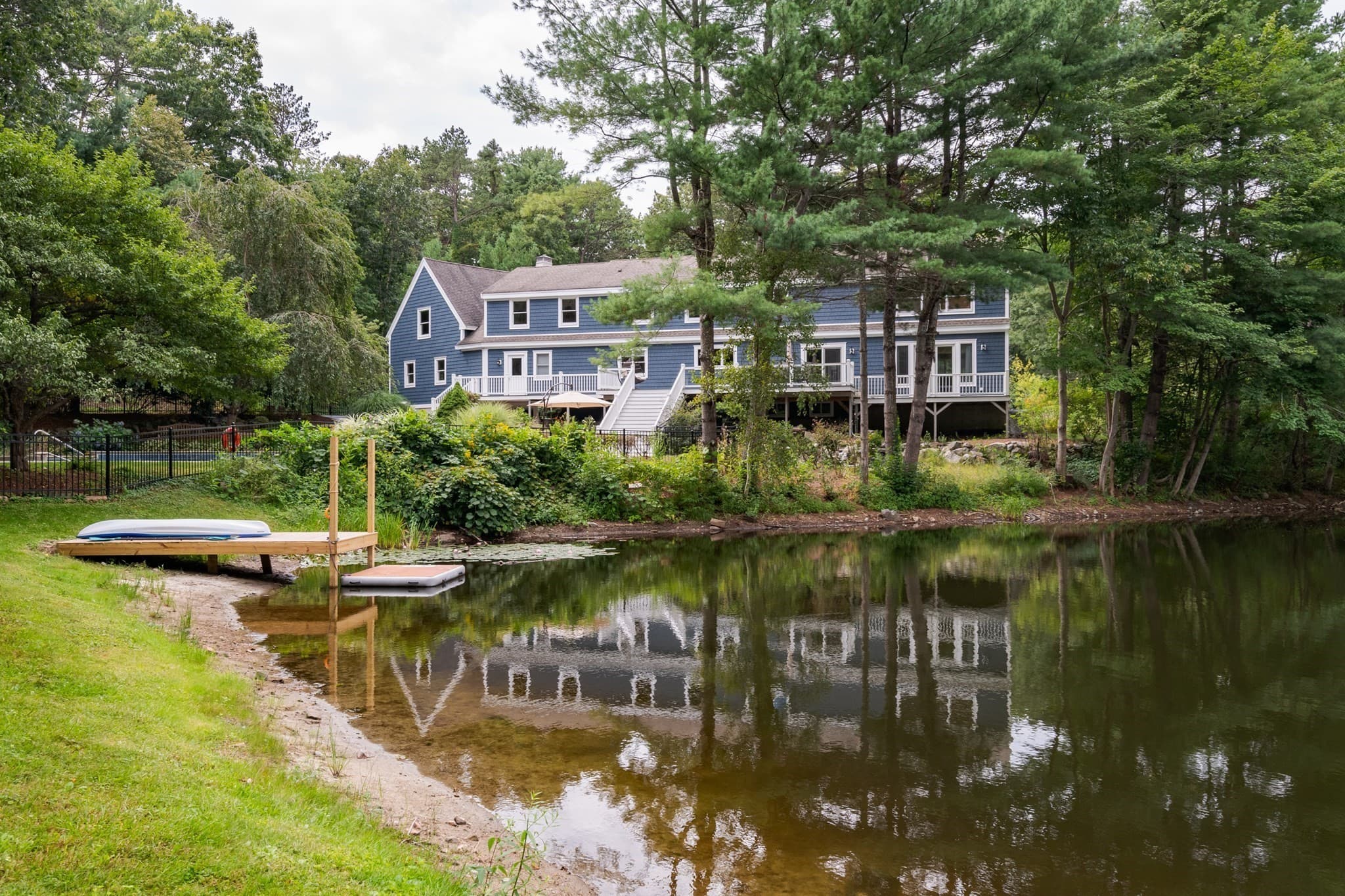 Single Family Residence at 19 Devonshire Rd, Middleton MA 01949, Middleton, photo 9 of 42