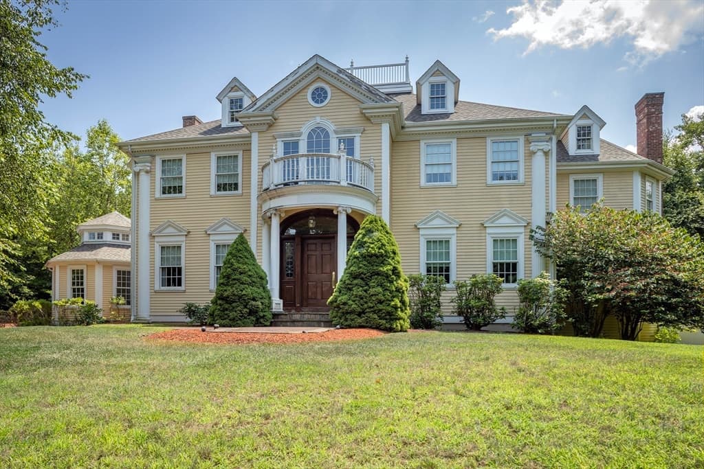 130 Popes Lane, Hingham MA 02043