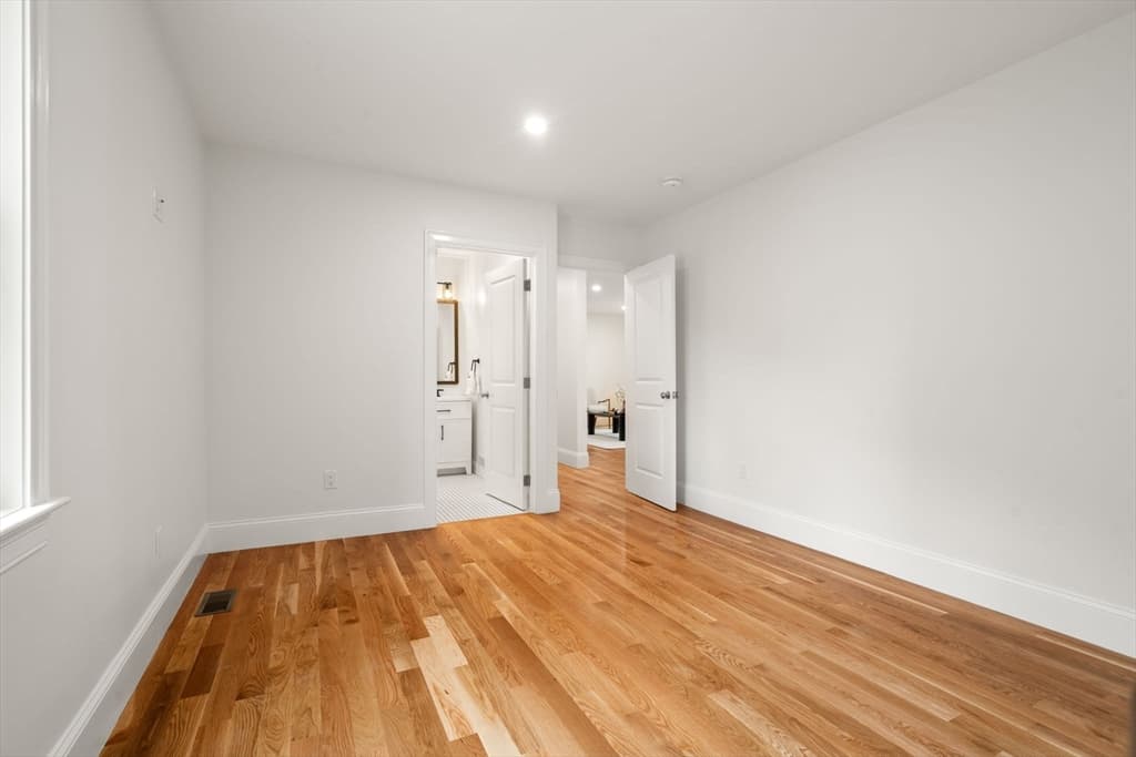 26-28 Pitcher Ave, Medford MA 02155 photo 14