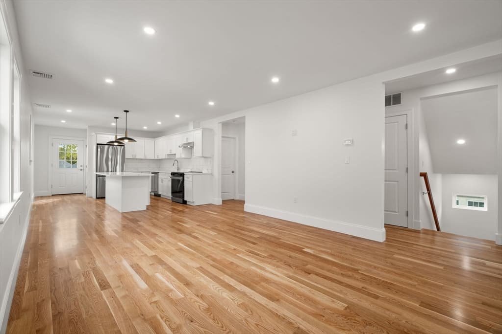 26-28 Pitcher Ave, Medford MA 02155 photo 11