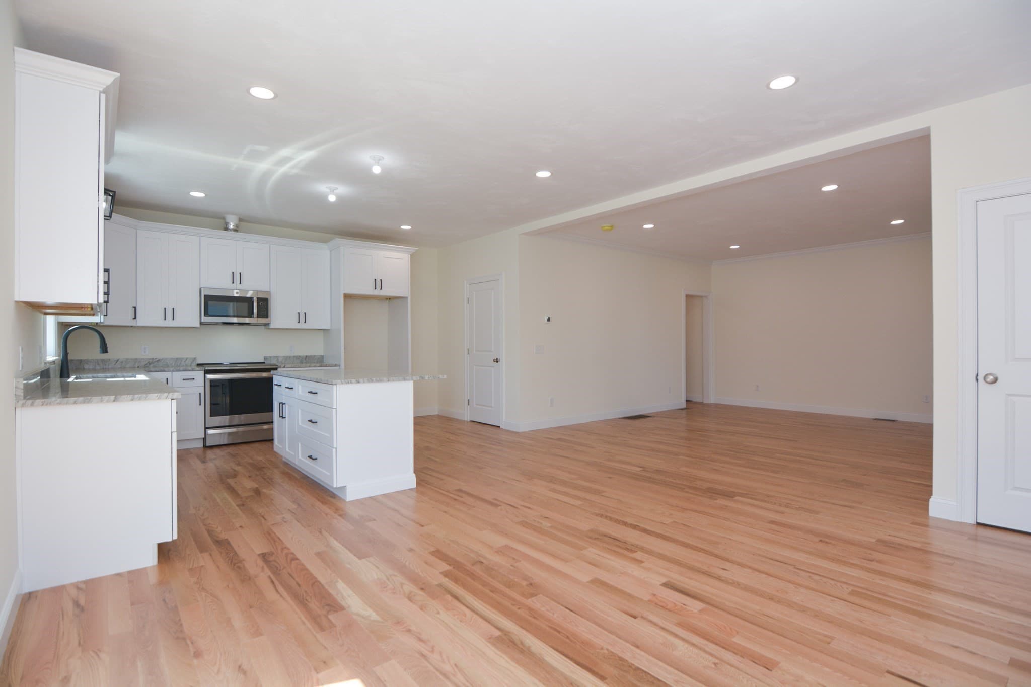 Condominium at 80 Fisherville Terrace # 0, Grafton MA 01560, photo 8 of 33