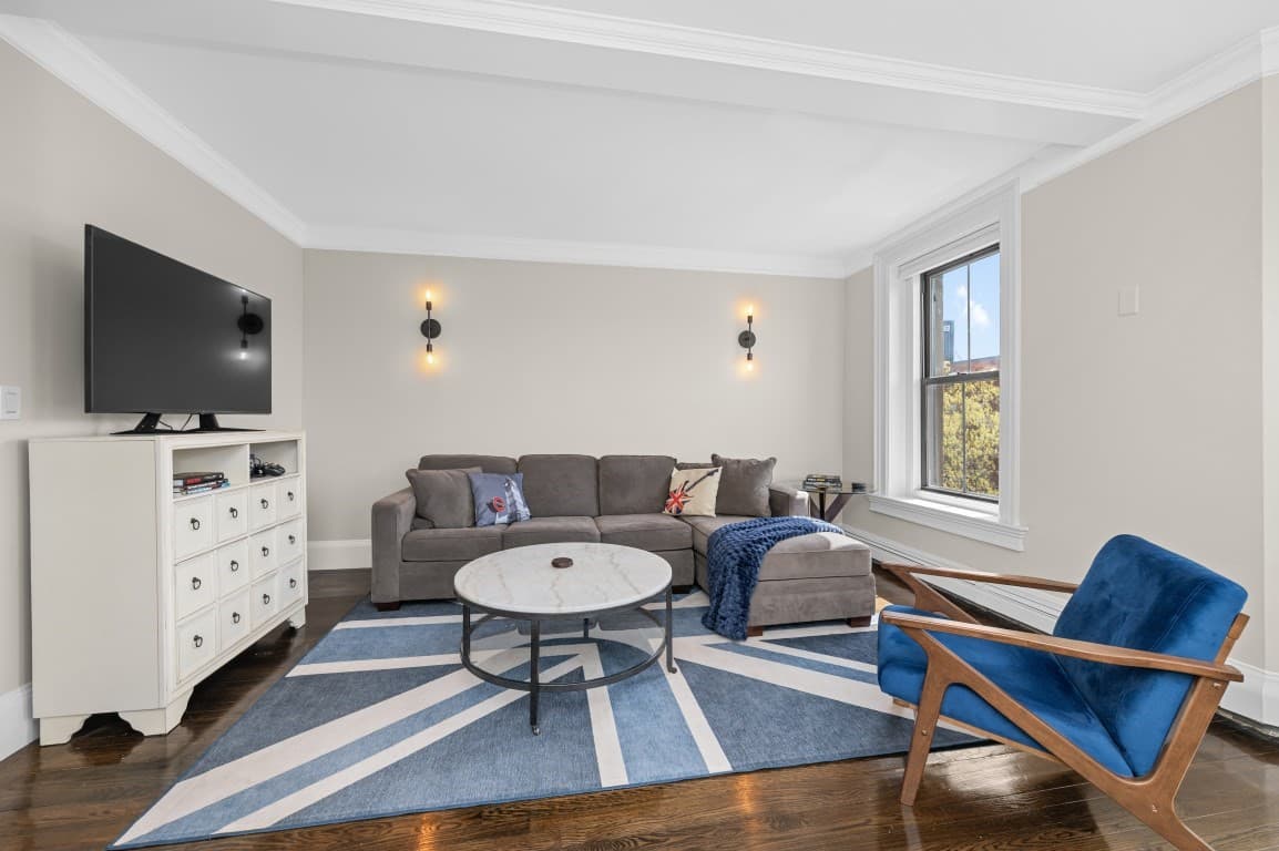 Condominium at 437 Columbus Ave # 3, Boston MA 02116, photo 2 of 13