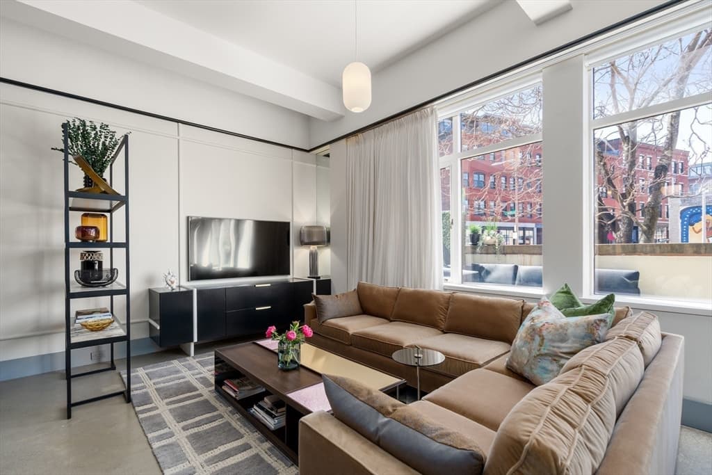 Condominium at 1180-1200 Washington St # 119, Boston MA 02118, photo 9 of 32