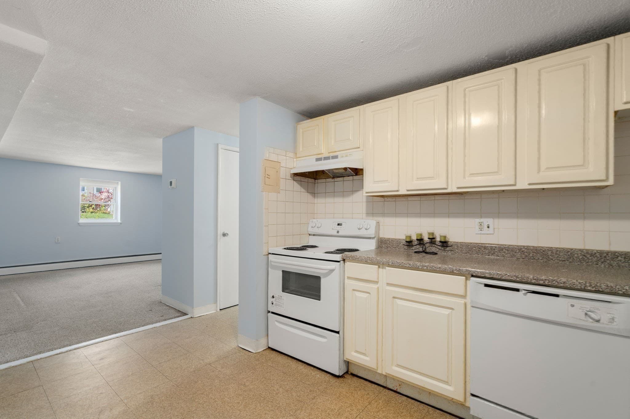 Condominium at 71 Oxford Ave # A, Cambridge MA 02138, Cambridge, photo 13 of 21