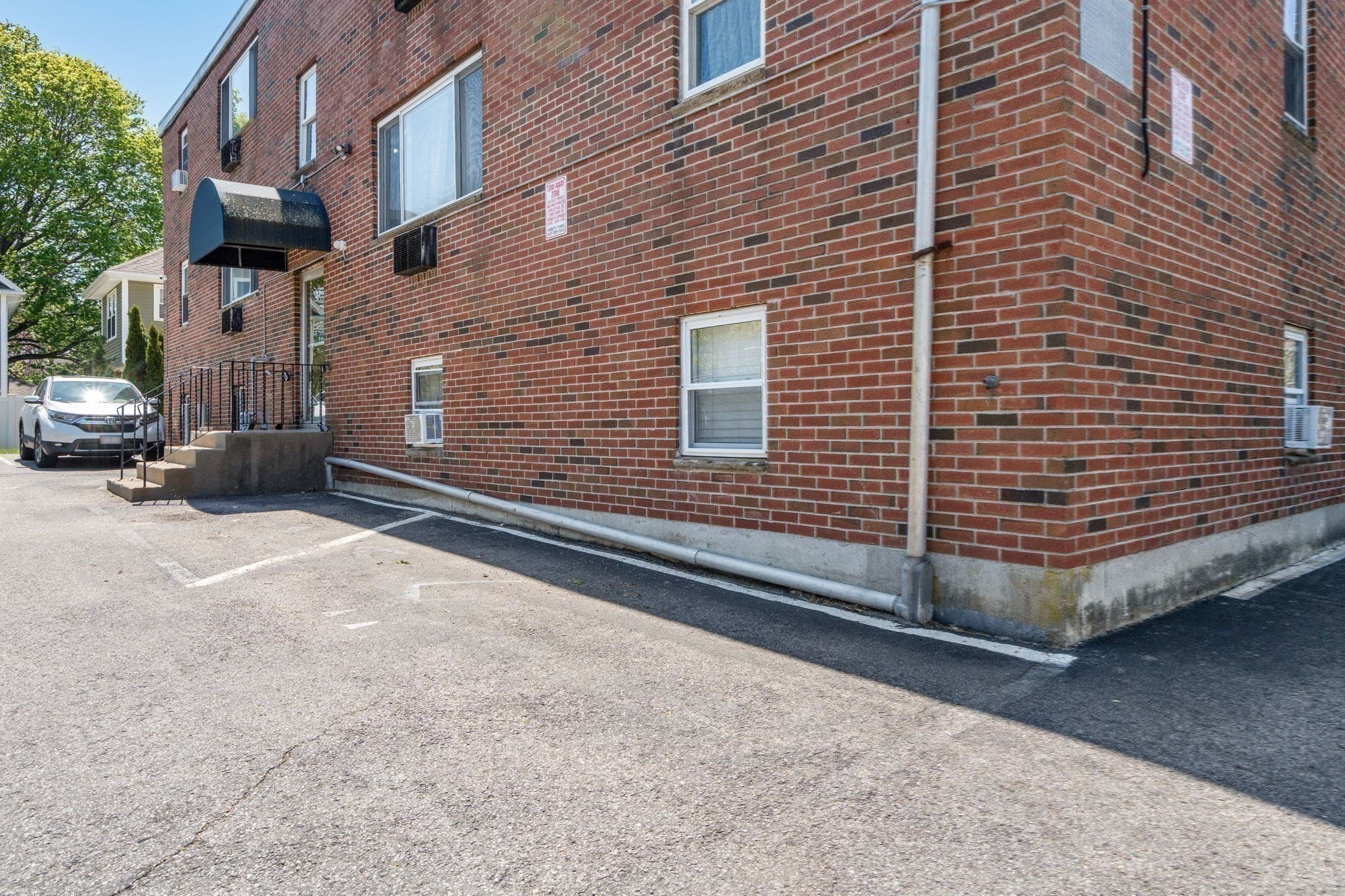 Condominium at 71 Oxford Ave # A, Cambridge MA 02138, Cambridge, photo 19 of 21