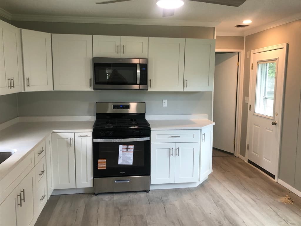 Single Family Residence at 7 Chestnut St, Rockland MA 02370, Rockland, photo 5 of 16