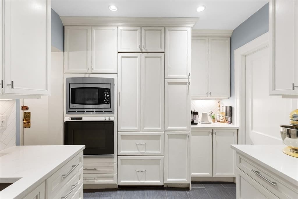 Condominium at 180 Commonwealth Ave # 7, Boston MA 02116, photo 7 of 21