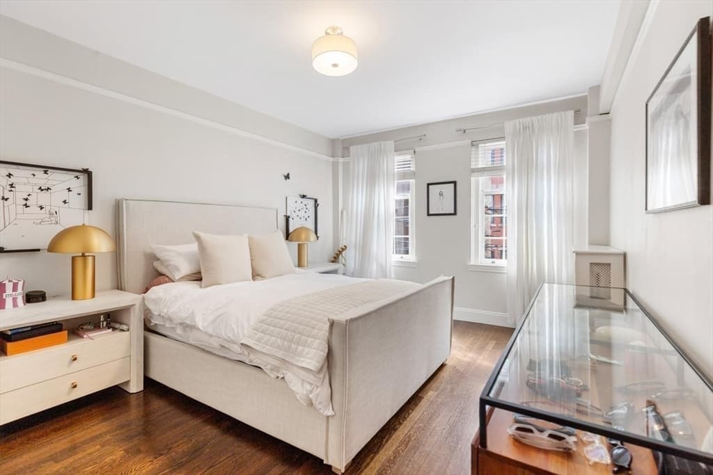 Condominium at 180 Commonwealth Ave # 7, Boston MA 02116, photo 10 of 21