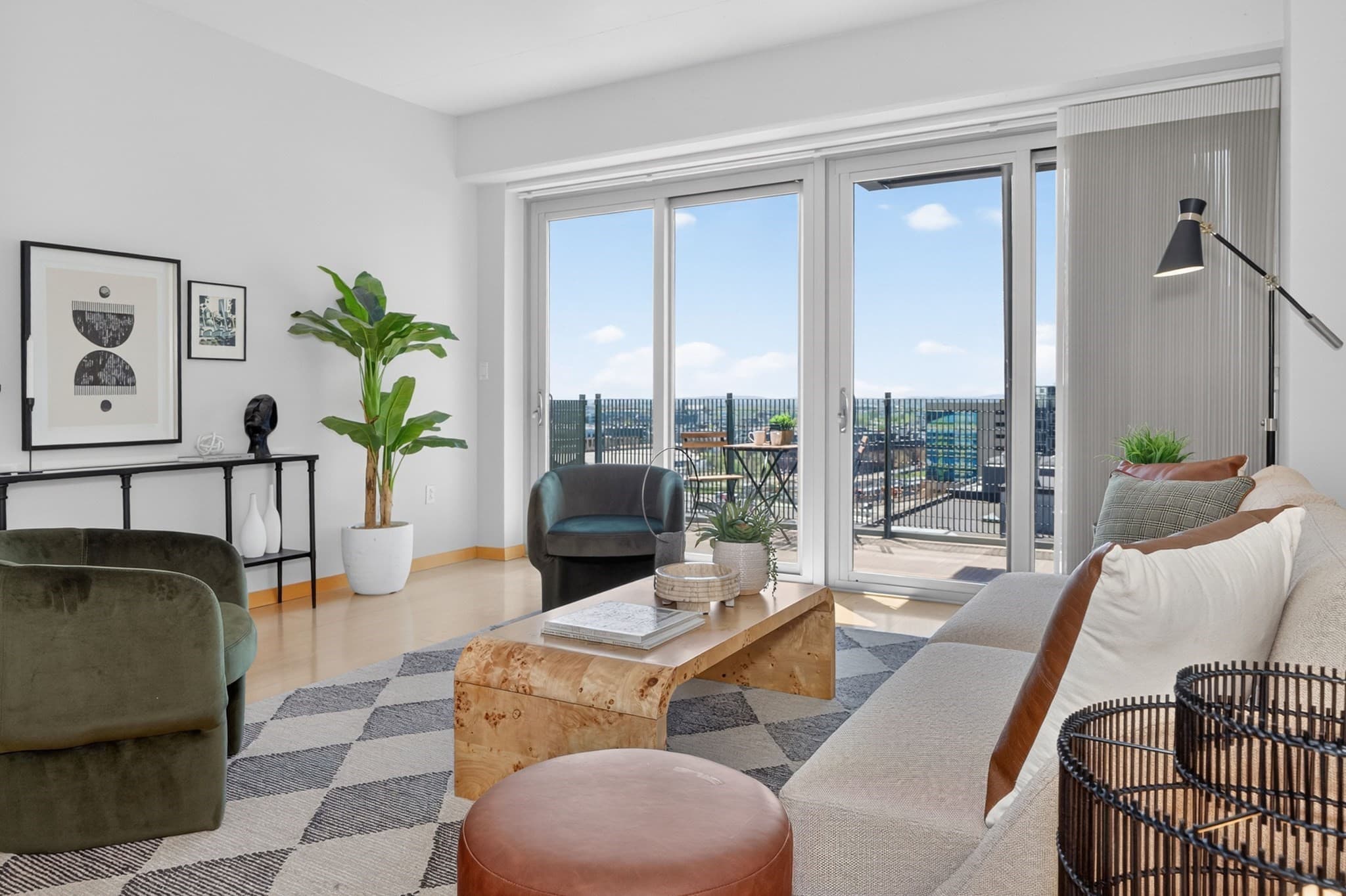 25 Channel Center St # 1107, Boston MA 02210