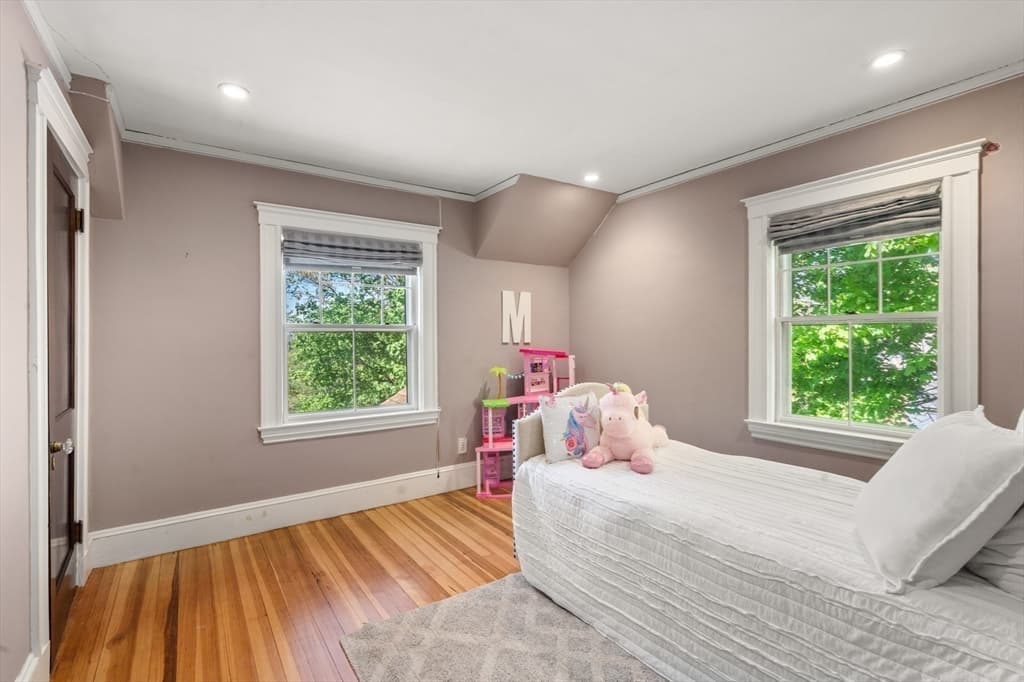 Single Family Residence at 189 Mount Vernon St, Newton MA 02465, Newton, photo 23 of 35
