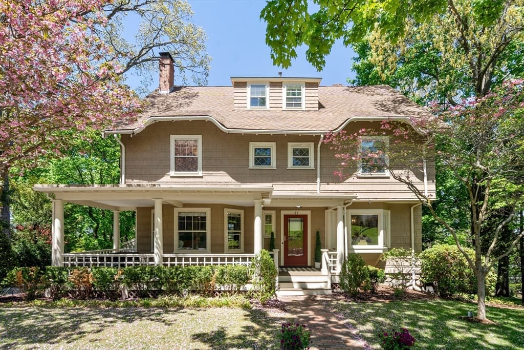 189 Mount Vernon St, Newton MA 02465