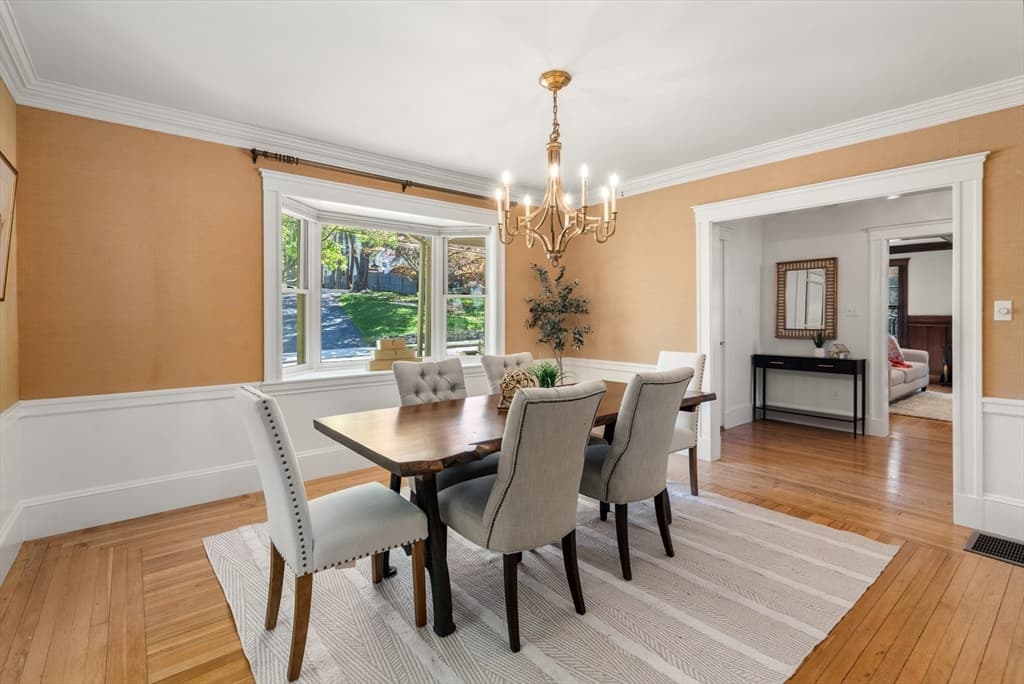 Single Family Residence at 189 Mount Vernon St, Newton MA 02465, Newton, photo 9 of 35