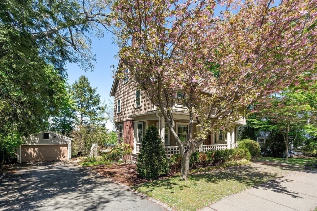 Single Family Residence at 189 Mount Vernon St, Newton MA 02465, Newton, photo 34 of 35
