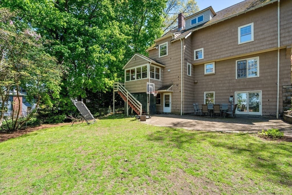 Single Family Residence at 189 Mount Vernon St, Newton MA 02465, Newton, photo 31 of 35