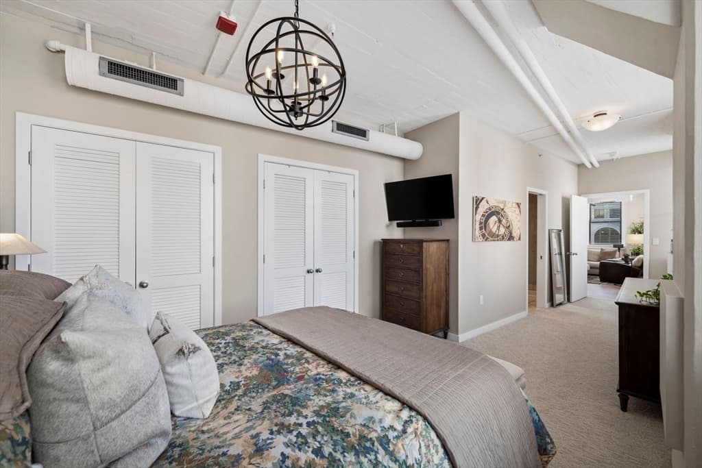 Condominium at 210 South St # 2, Boston MA 02111, photo 23 of 42