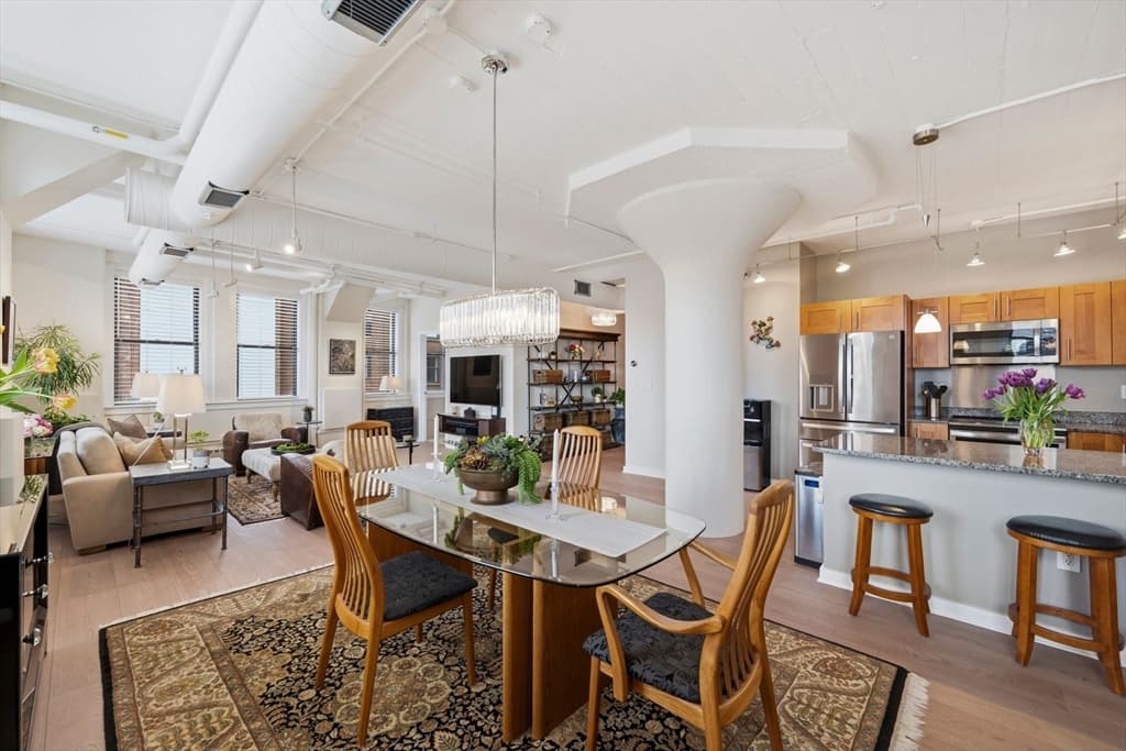 Condominium at 210 South St # 2, Boston MA 02111, photo 13 of 42