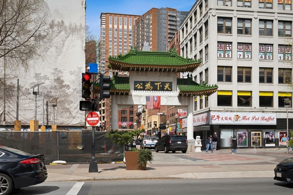 Condominium at 210 South St # 2, Boston MA 02111, photo 41 of 42