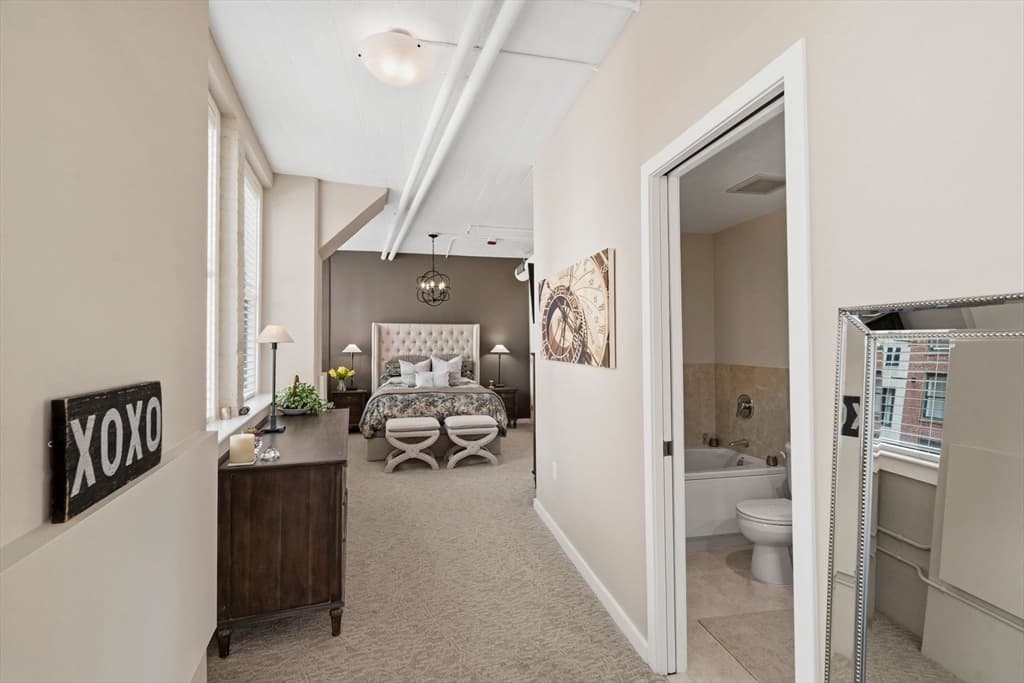 Condominium at 210 South St # 2, Boston MA 02111, photo 18 of 42