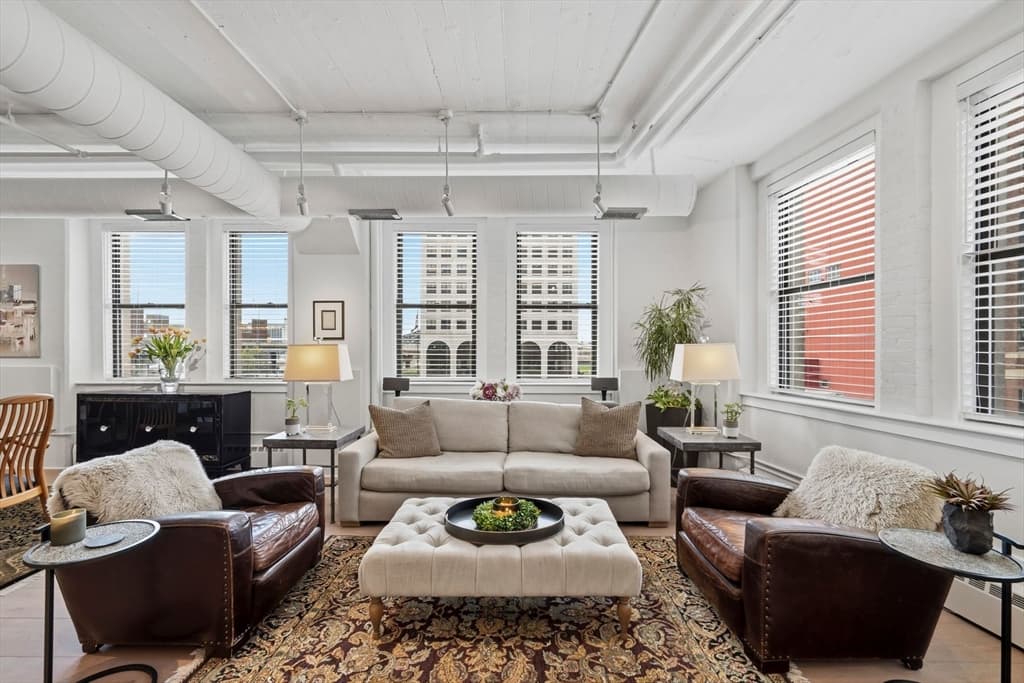 Condominium at 210 South St # 2, Boston MA 02111, photo 15 of 42