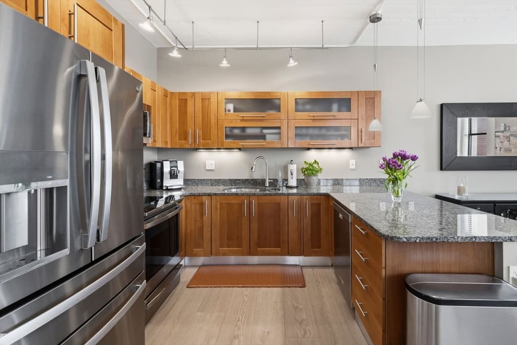 Condominium at 210 South St # 2, Boston MA 02111, photo 11 of 42