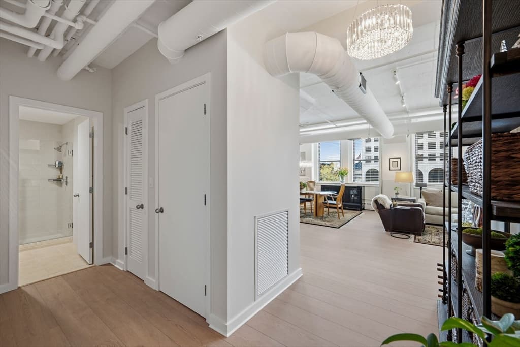 Condominium at 210 South St # 2, Boston MA 02111, photo 25 of 42