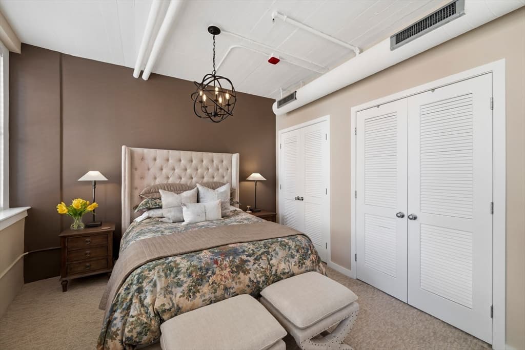 Condominium at 210 South St # 2, Boston MA 02111, photo 21 of 42