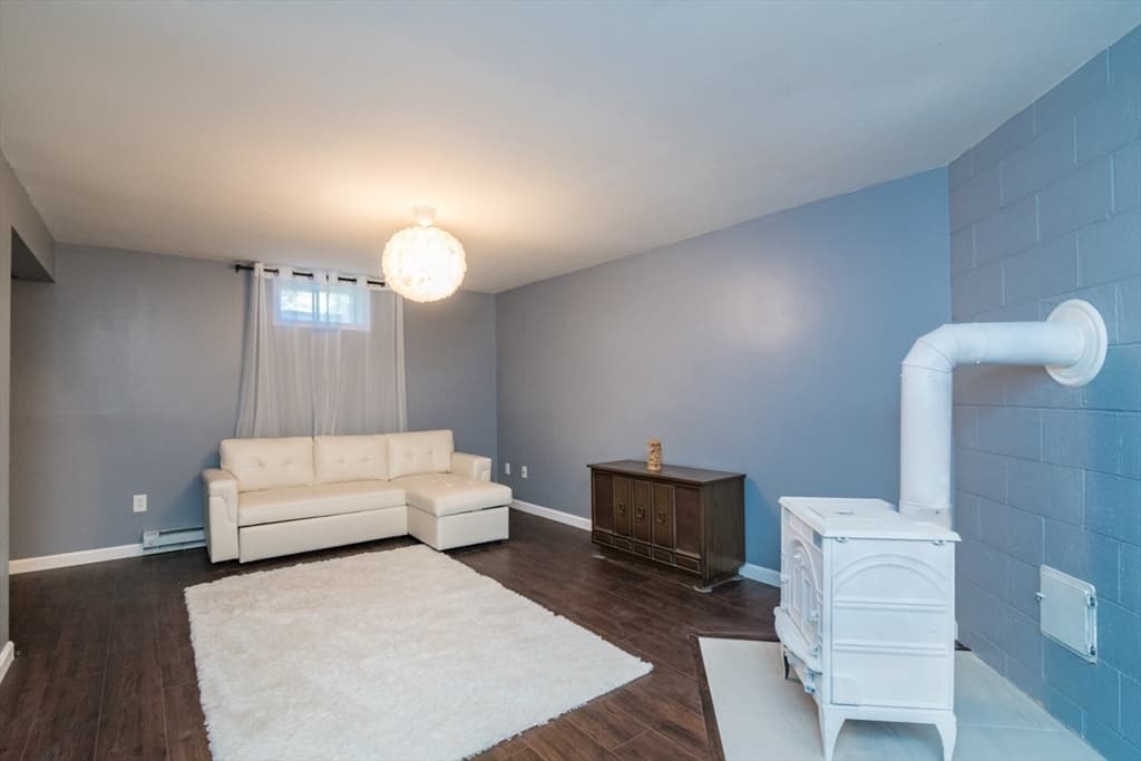 Condominium at 6 Duncan Dr # B, Deerfield MA 01373, Deerfield, photo 23 of 33
